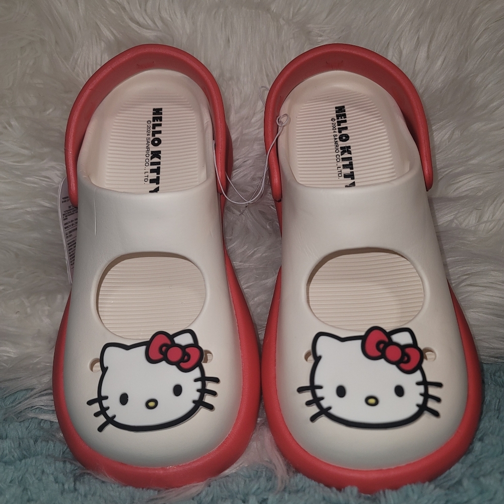Hello Kitty Clogs Size 39- 40 - Picture 9 of 11